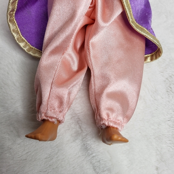 Vintage Mattel Disney Aladdin Doll From 1993. - Picture 4 of 16